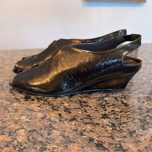 J. Renee black shiny wedge sandal GUC 8.5